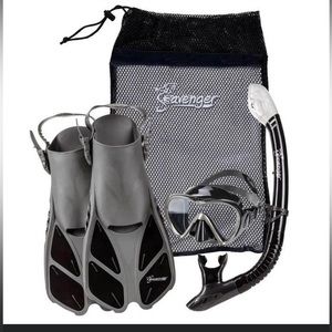 Brand New never used adult snorkel set